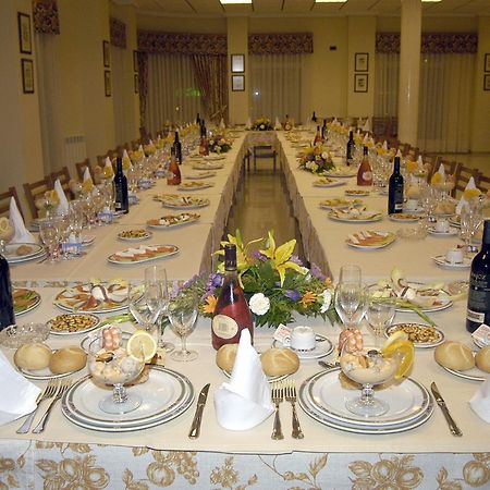 Hostal Castilla ベナベンテ エクステリア 写真
