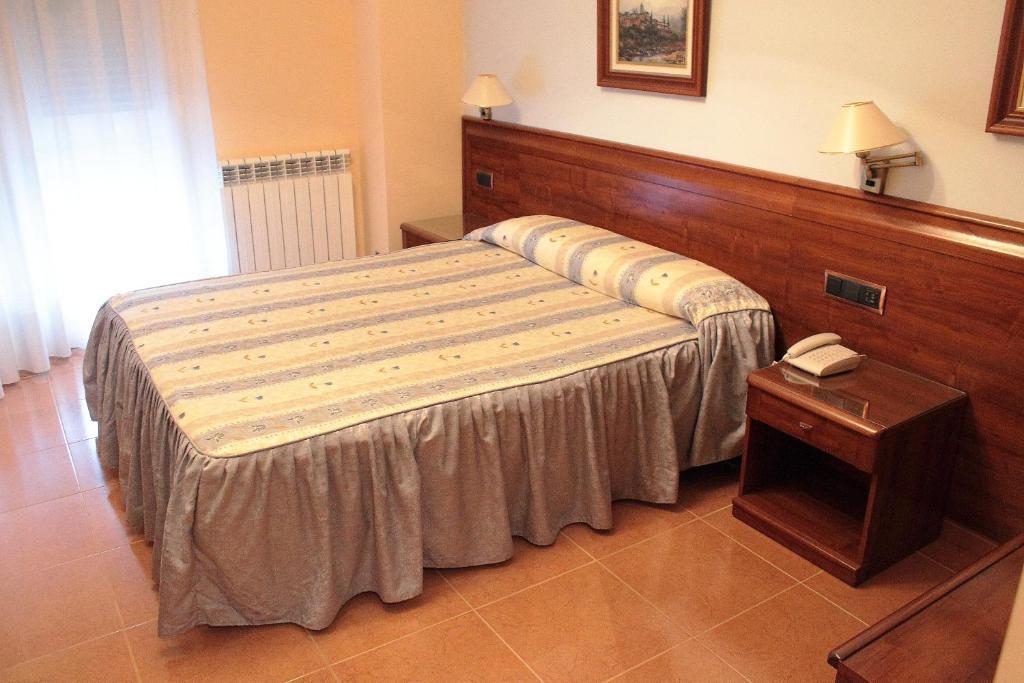 Hostal Castilla ベナベンテ 部屋 写真