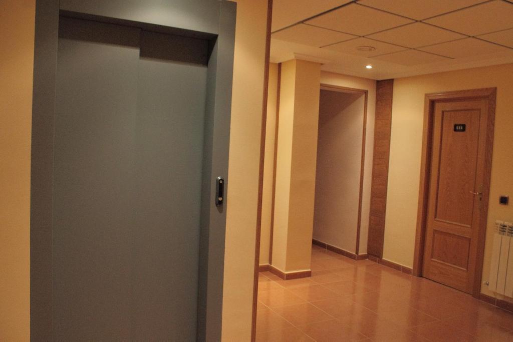 Hostal Castilla ベナベンテ エクステリア 写真