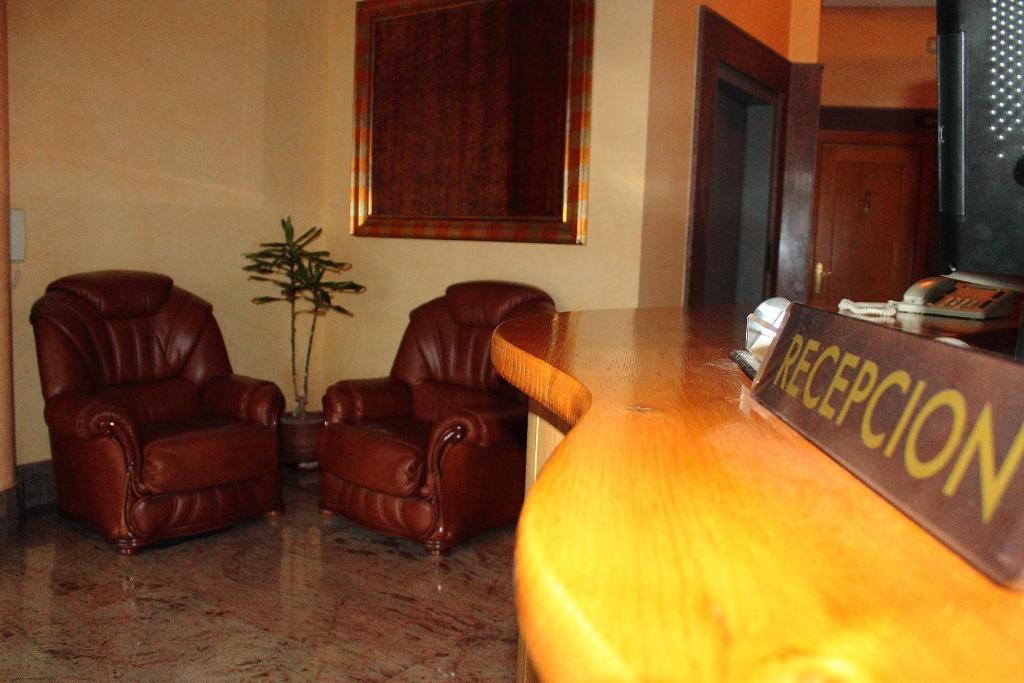 Hostal Castilla ベナベンテ エクステリア 写真